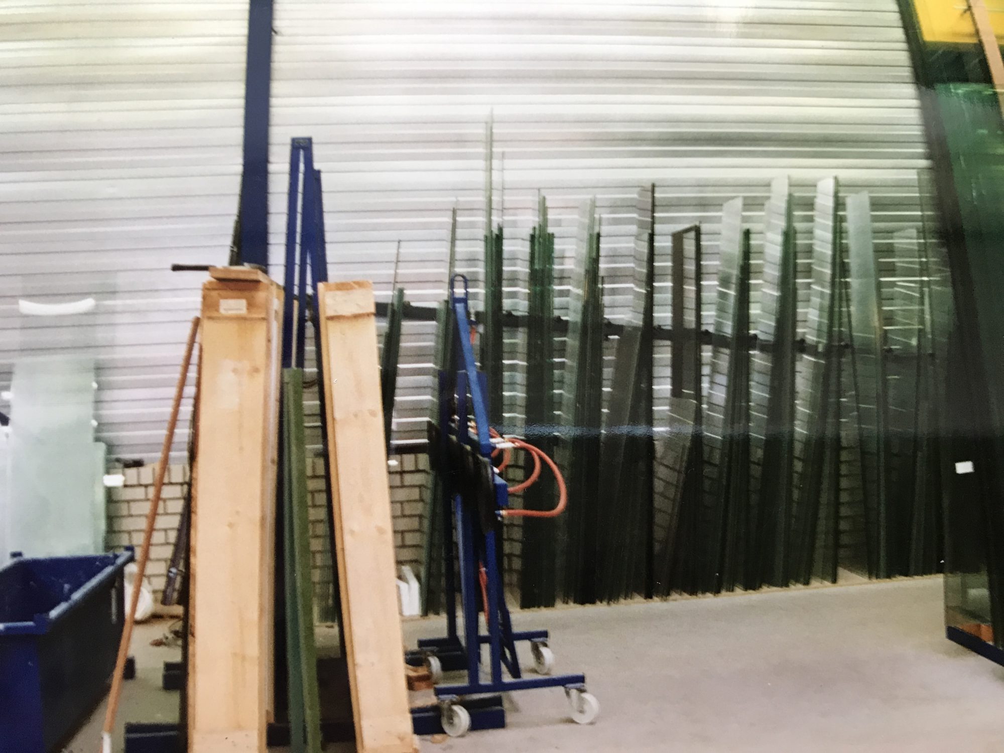 KO100, Storage system on the wall - GlassHandling